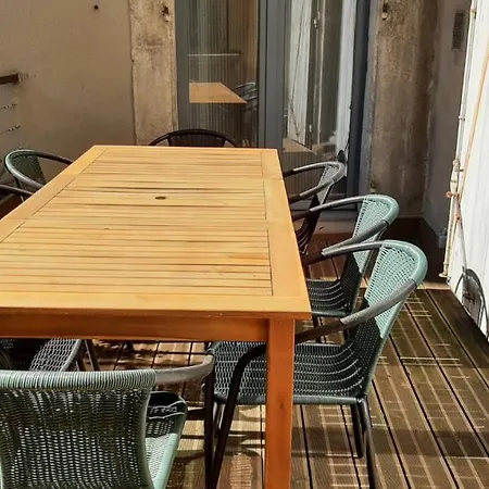 Le Selamat, Logis Xxl Au Calme Avec Terrasse Appartamento *